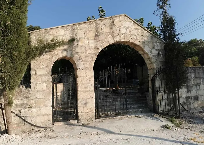 Romanos Εξοχικό σπίτι Πάφος