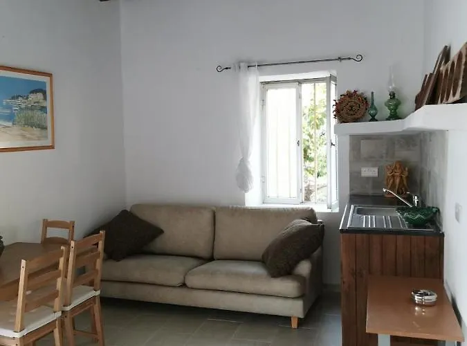 Romanos Venkovský dům *